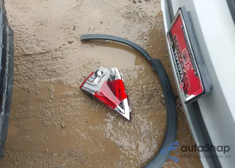 2017 Honda Pilot Elite z USA, uszkodzony, nr VIN 5FNYF6H06HB094066